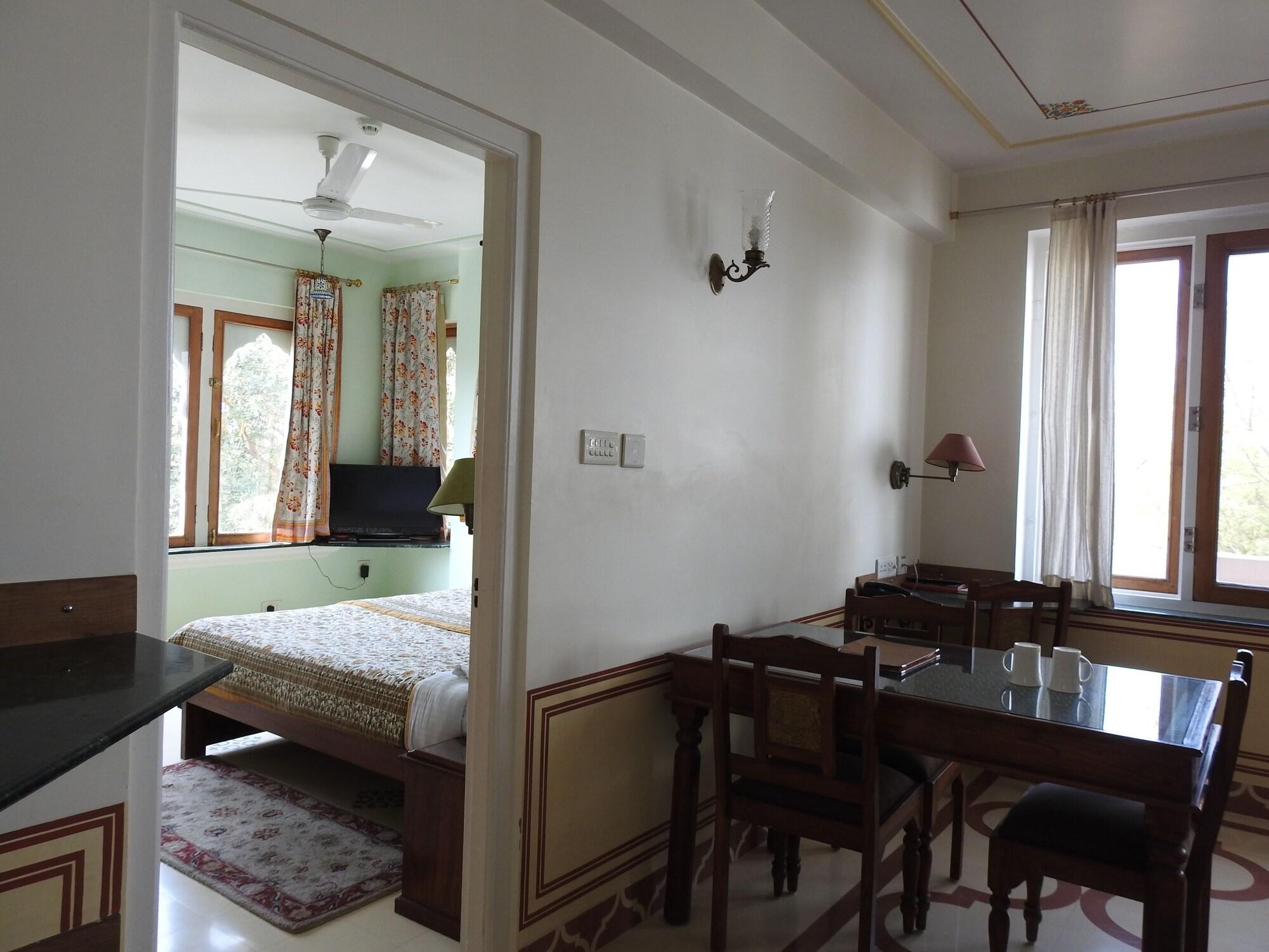 Om Niwas Suite Hotel Jaipur Bagian luar foto